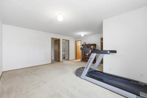 3982 33rd Street S Fargo ND 58104