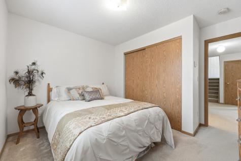 3982 33rd Street S Fargo ND 58104