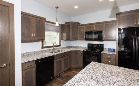 647 43 1/2 Avenue S Moorhead MN 56560