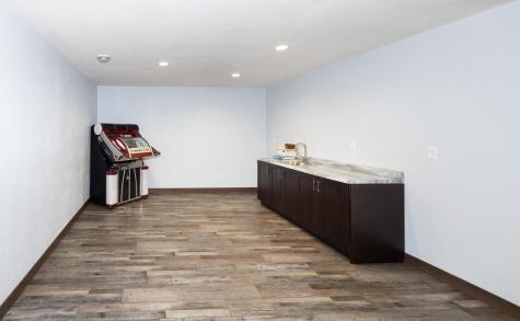 647 43 1/2 Avenue S Moorhead MN 56560