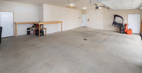 647 43 1/2 Avenue S Moorhead MN 56560