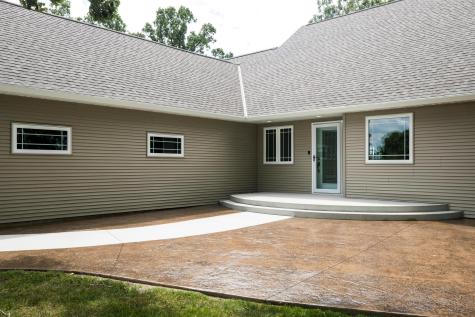 9077 82nd Avenue NE Spicer MN 56288