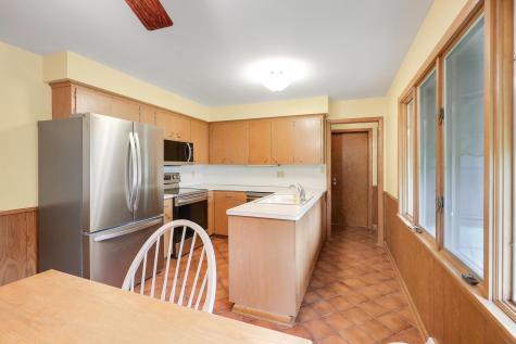 1044 Scott Street S Shakopee MN 55379