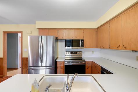 1044 Scott Street S Shakopee MN 55379