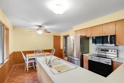 1044 Scott Street S Shakopee MN 55379