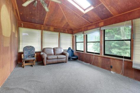1044 Scott Street S Shakopee MN 55379