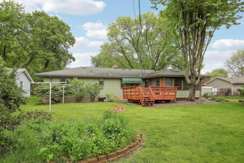 1044 Scott Street S Shakopee MN 55379