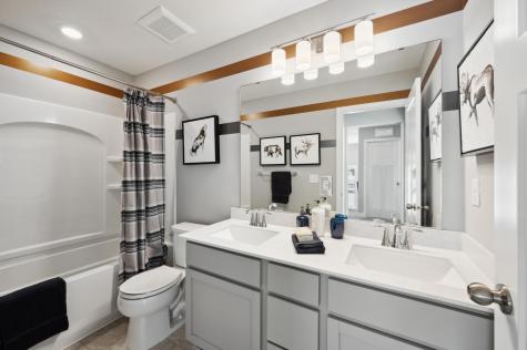 5460 Tallowtree Lane Woodbury MN 55129