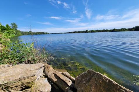 1844 E Shore Drive Maplewood MN 55109