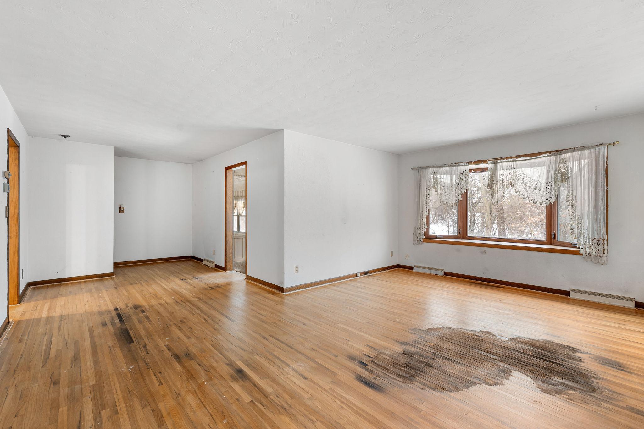 2010 11th Avenue NE Austin MN 55912