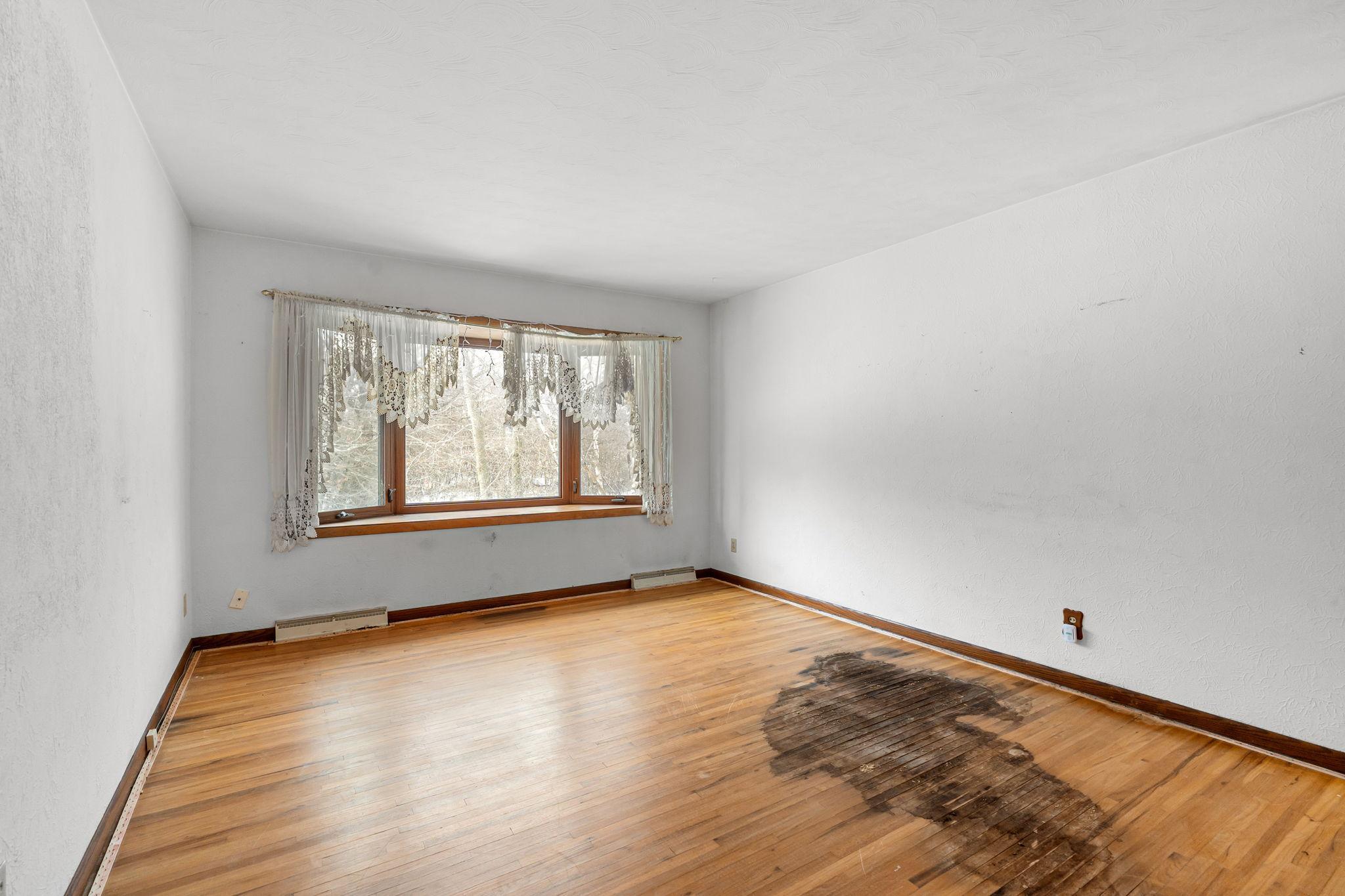 2010 11th Avenue NE Austin MN 55912