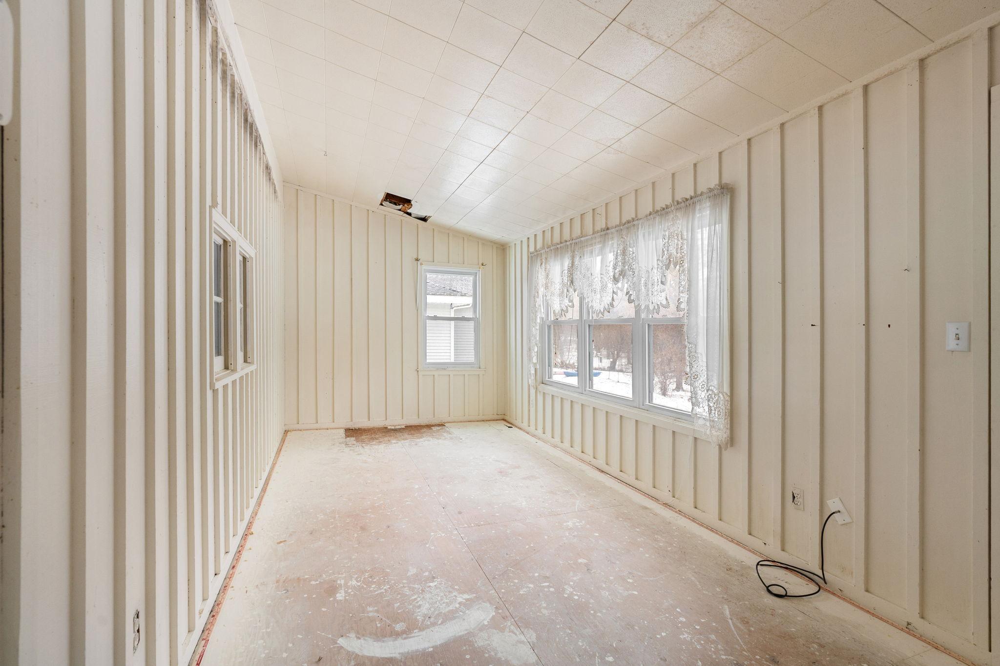 2010 11th Avenue NE Austin MN 55912