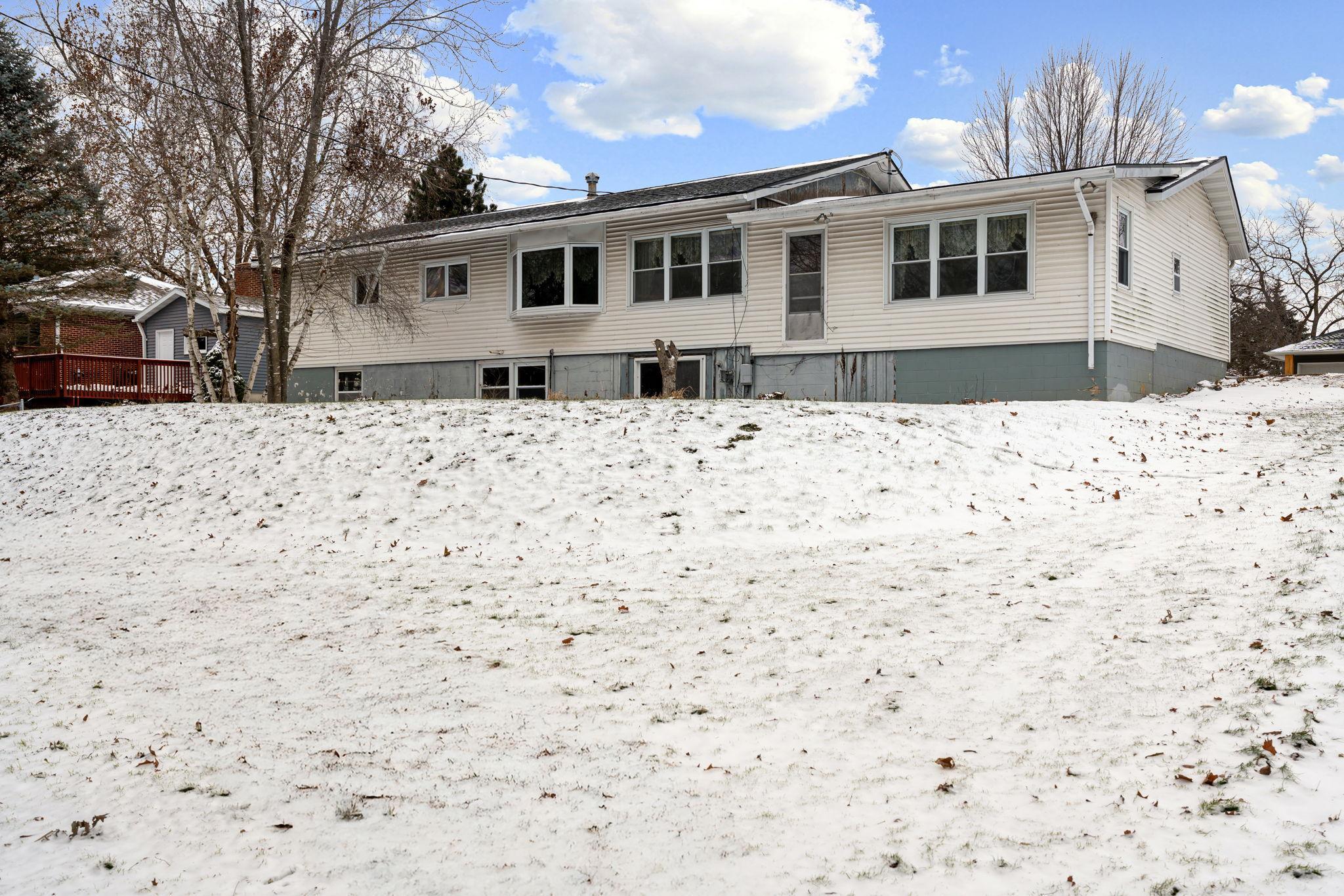 2010 11th Avenue NE Austin MN 55912