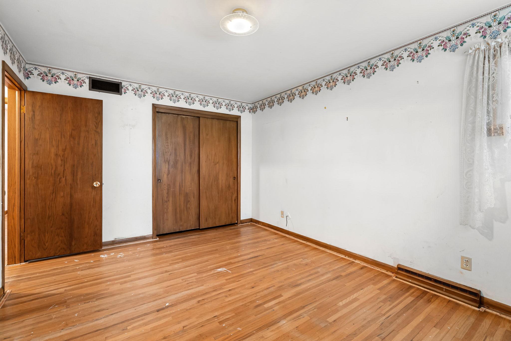 2010 11th Avenue NE Austin MN 55912