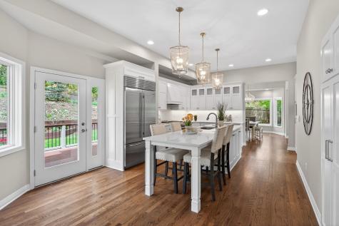 18339 Ridgewood Road Minnetonka MN 55345