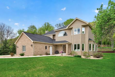 18339 Ridgewood Road Minnetonka MN 55345