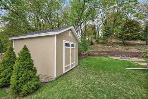 18339 Ridgewood Road Minnetonka MN 55345