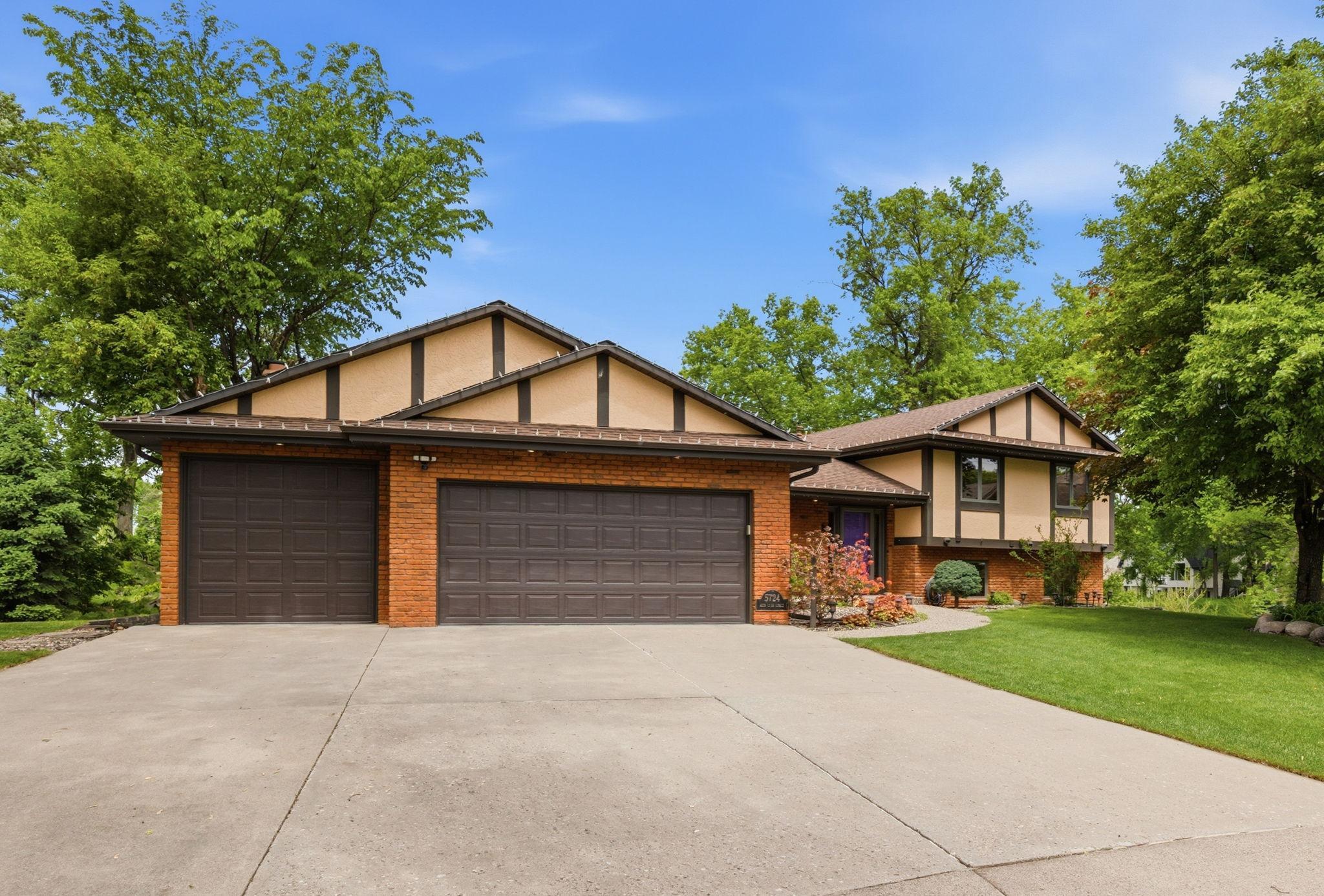 5724 Auto Club Circle Bloomington MN 55437