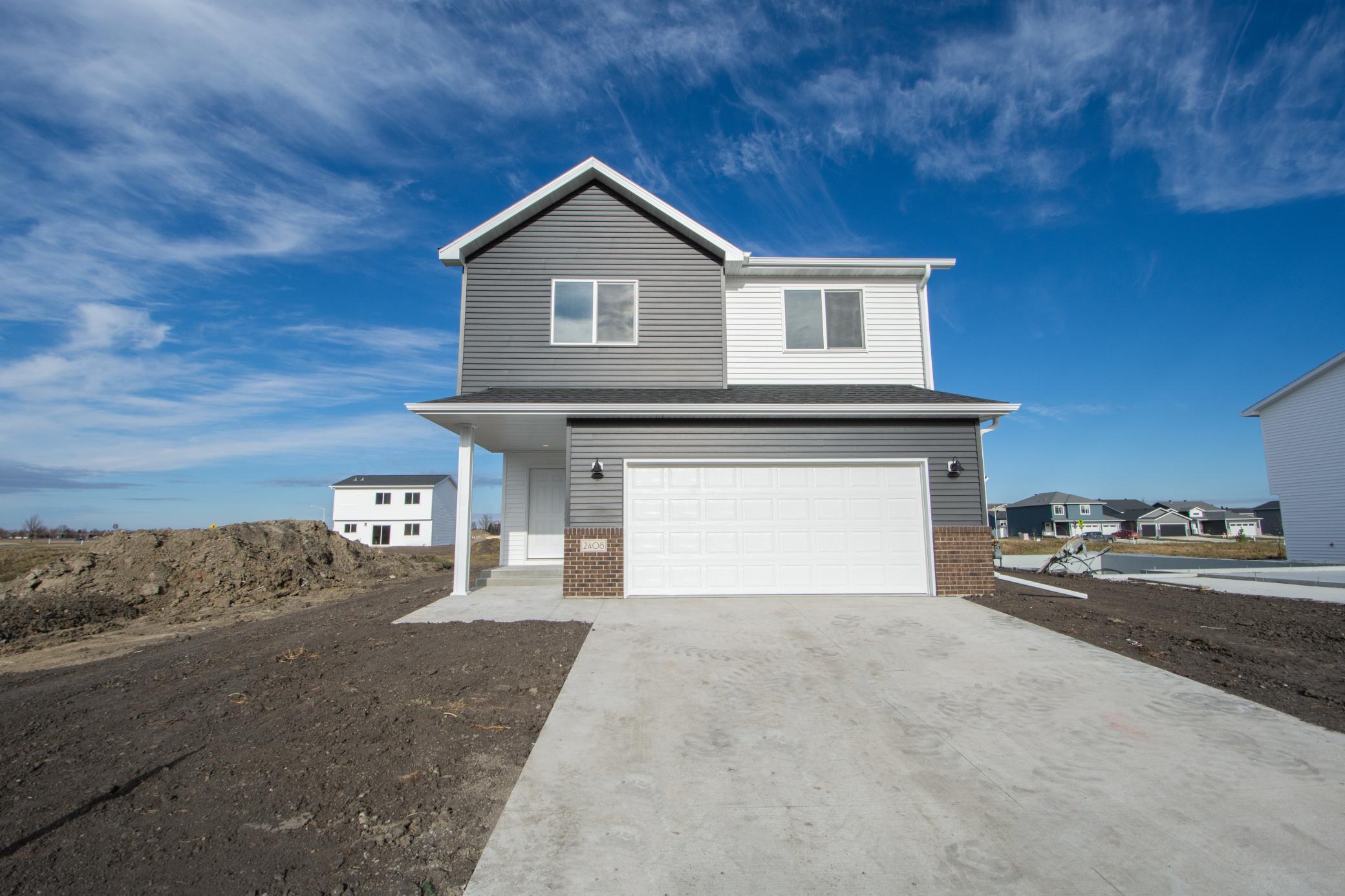 2408 38 Avenue S Moorhead MN 56560