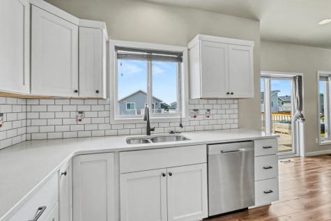 7239 Madelyn Lane S Fargo ND 58104