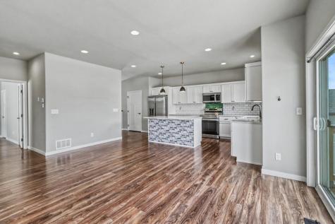 7239 Madelyn Lane S Fargo ND 58104