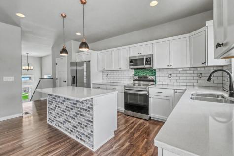 7239 Madelyn Lane S Fargo ND 58104