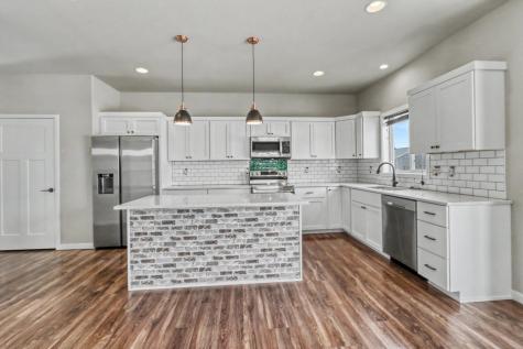 7239 Madelyn Lane S Fargo ND 58104