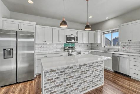 7239 Madelyn Lane S Fargo ND 58104
