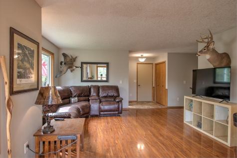 1397 309th Avenue NW Cambridge MN 55008