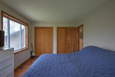 1397 309th Avenue NW Cambridge MN 55008