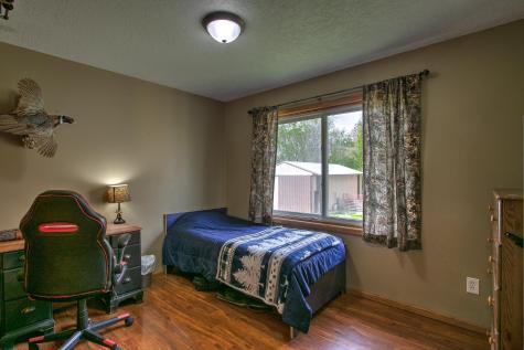 1397 309th Avenue NW Cambridge MN 55008