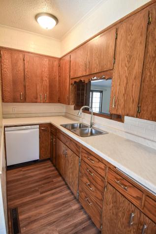 203 E Fletcher Avenue Warren MN 56762