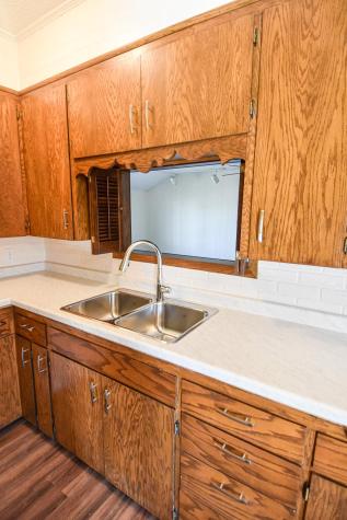 203 E Fletcher Avenue Warren MN 56762