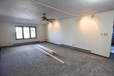 203 E Fletcher Avenue Warren MN 56762