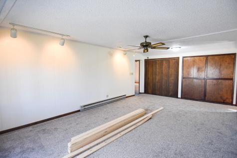 203 E Fletcher Avenue Warren MN 56762