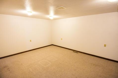 203 E Fletcher Avenue Warren MN 56762