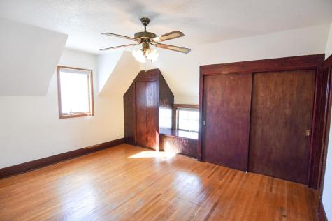 203 E Fletcher Avenue Warren MN 56762