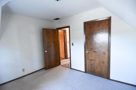 203 E Fletcher Avenue Warren MN 56762