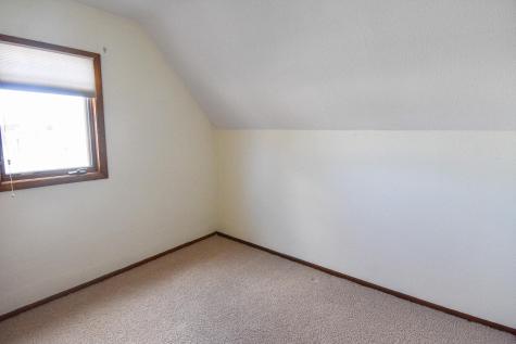 203 E Fletcher Avenue Warren MN 56762