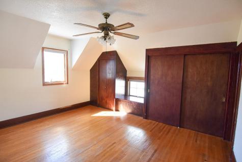 203 E Fletcher Avenue Warren MN 56762