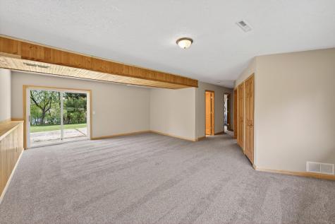 33067 Nueman Trail Lindstrom MN 55045
