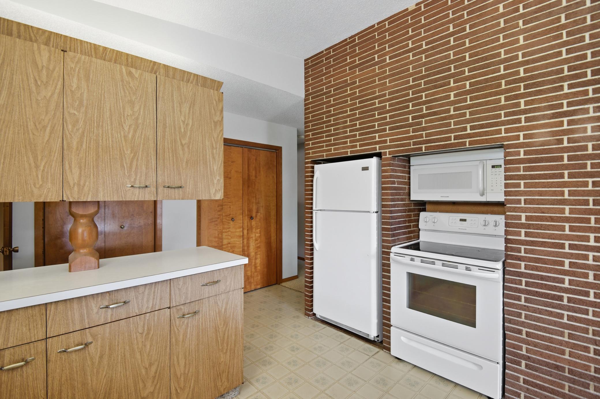 704 21st Avenue NW Austin MN 55912