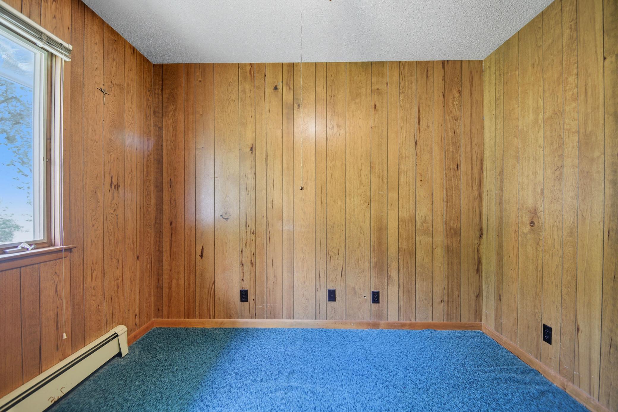 704 21st Avenue NW Austin MN 55912