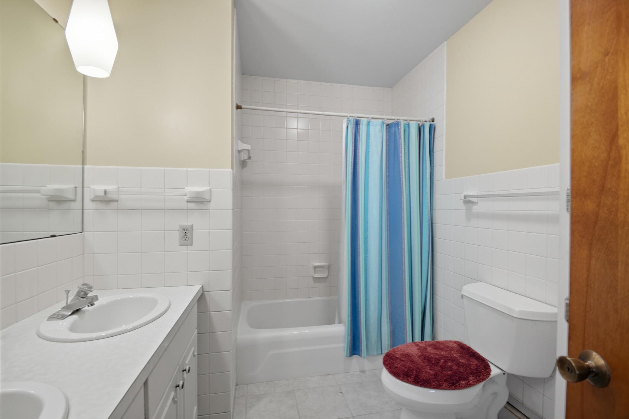 704 21st Avenue NW Austin MN 55912