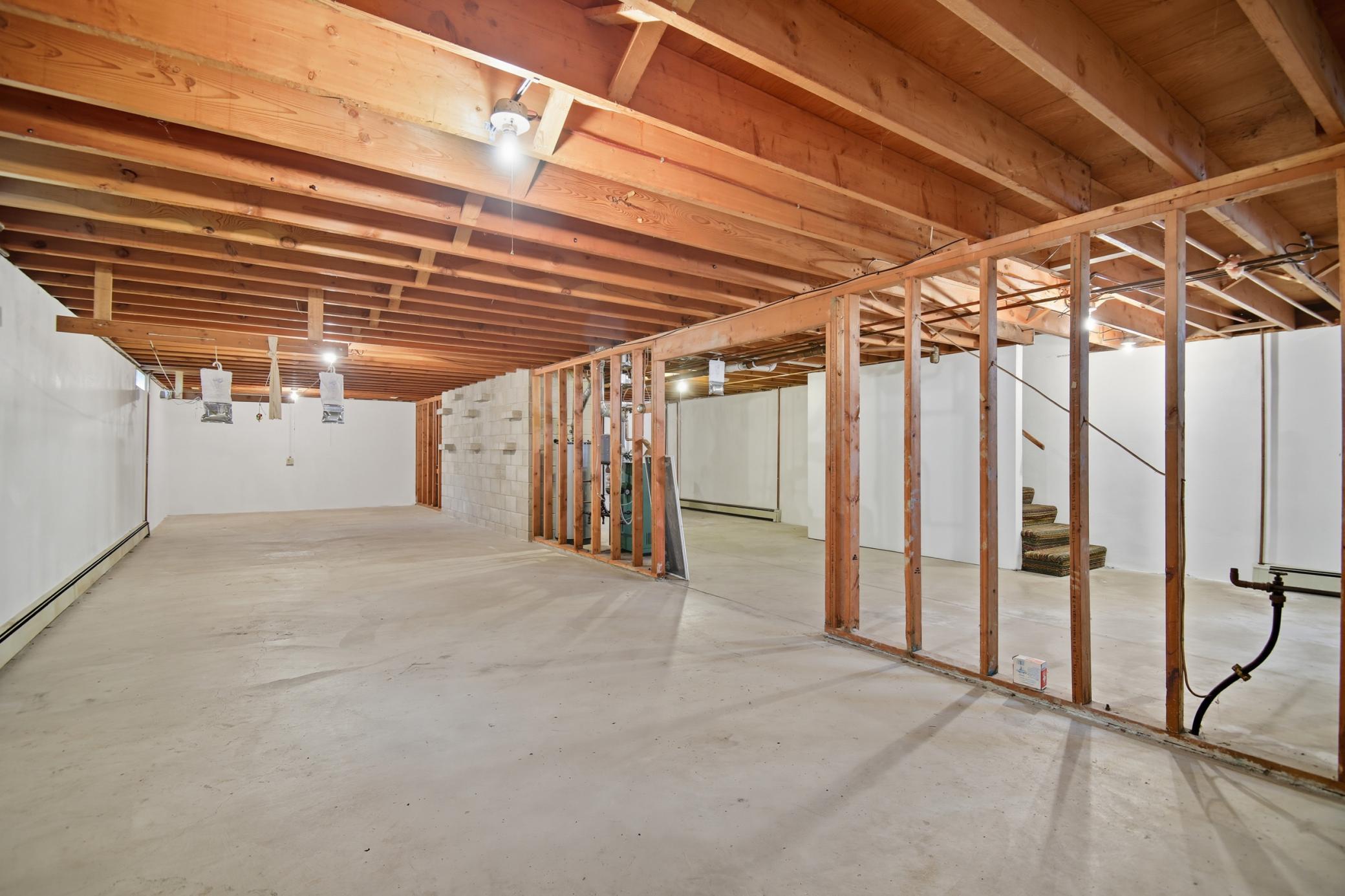 704 21st Avenue NW Austin MN 55912