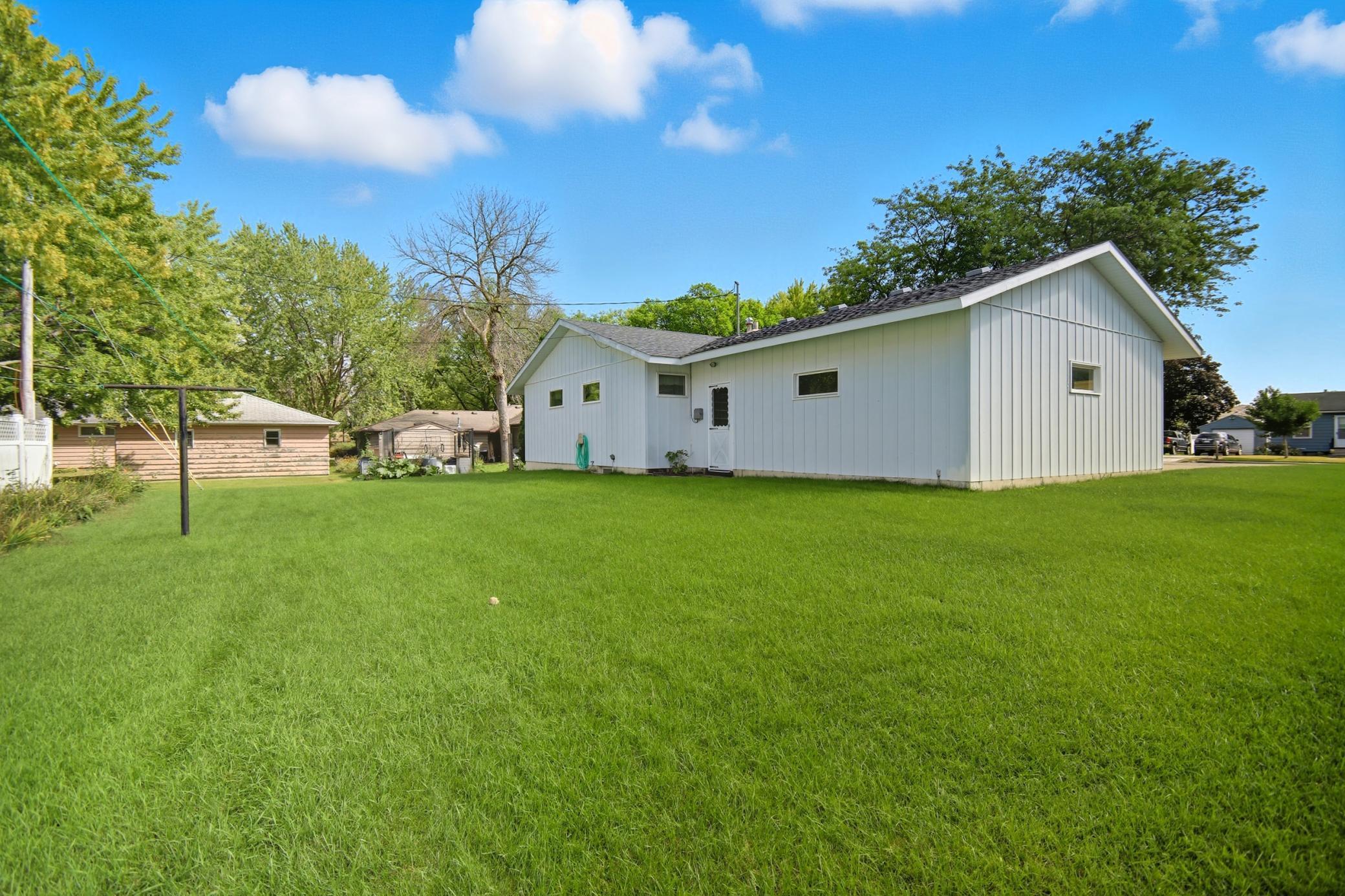 704 21st Avenue NW Austin MN 55912