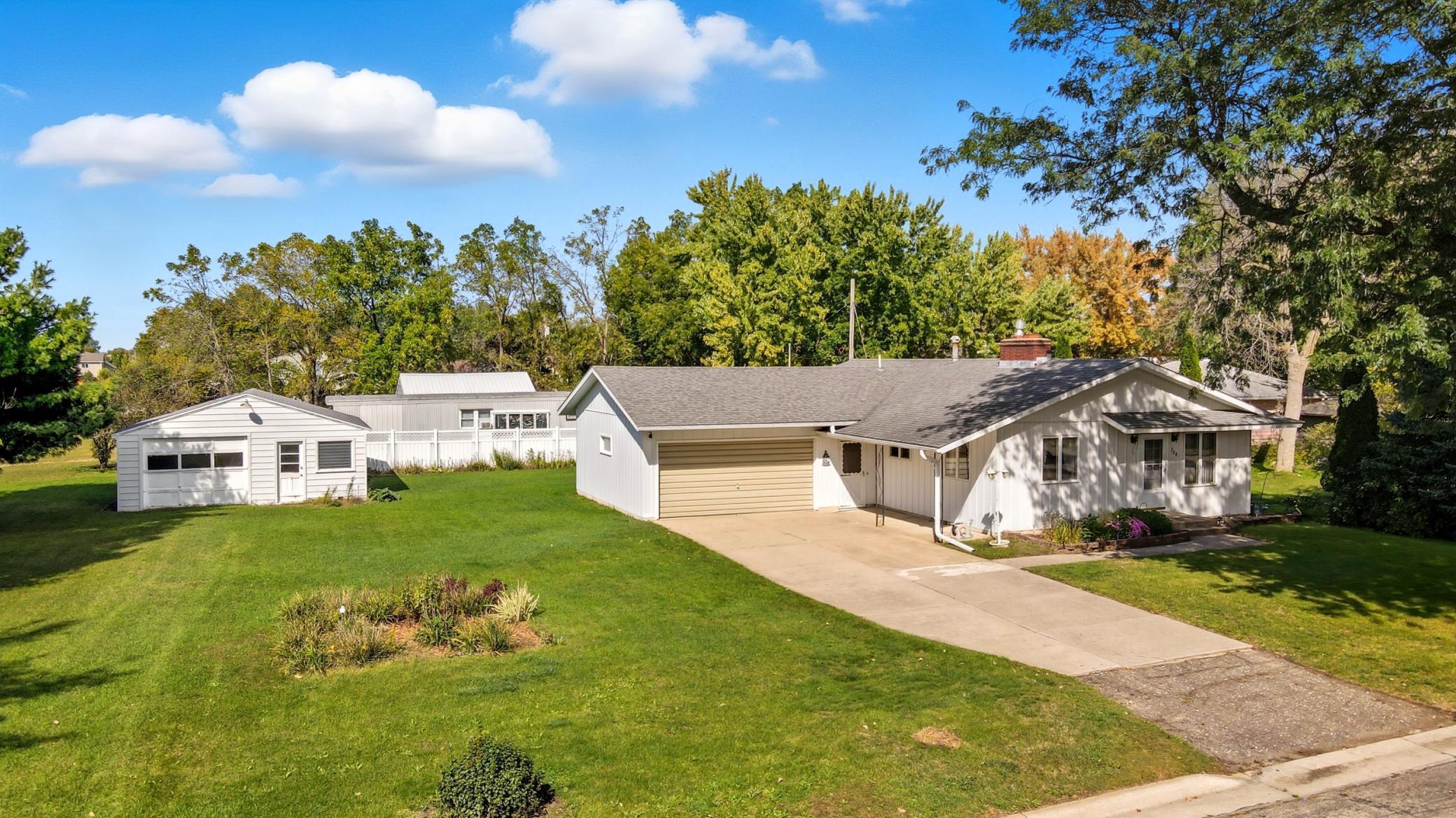 704 21st Avenue NW Austin MN 55912