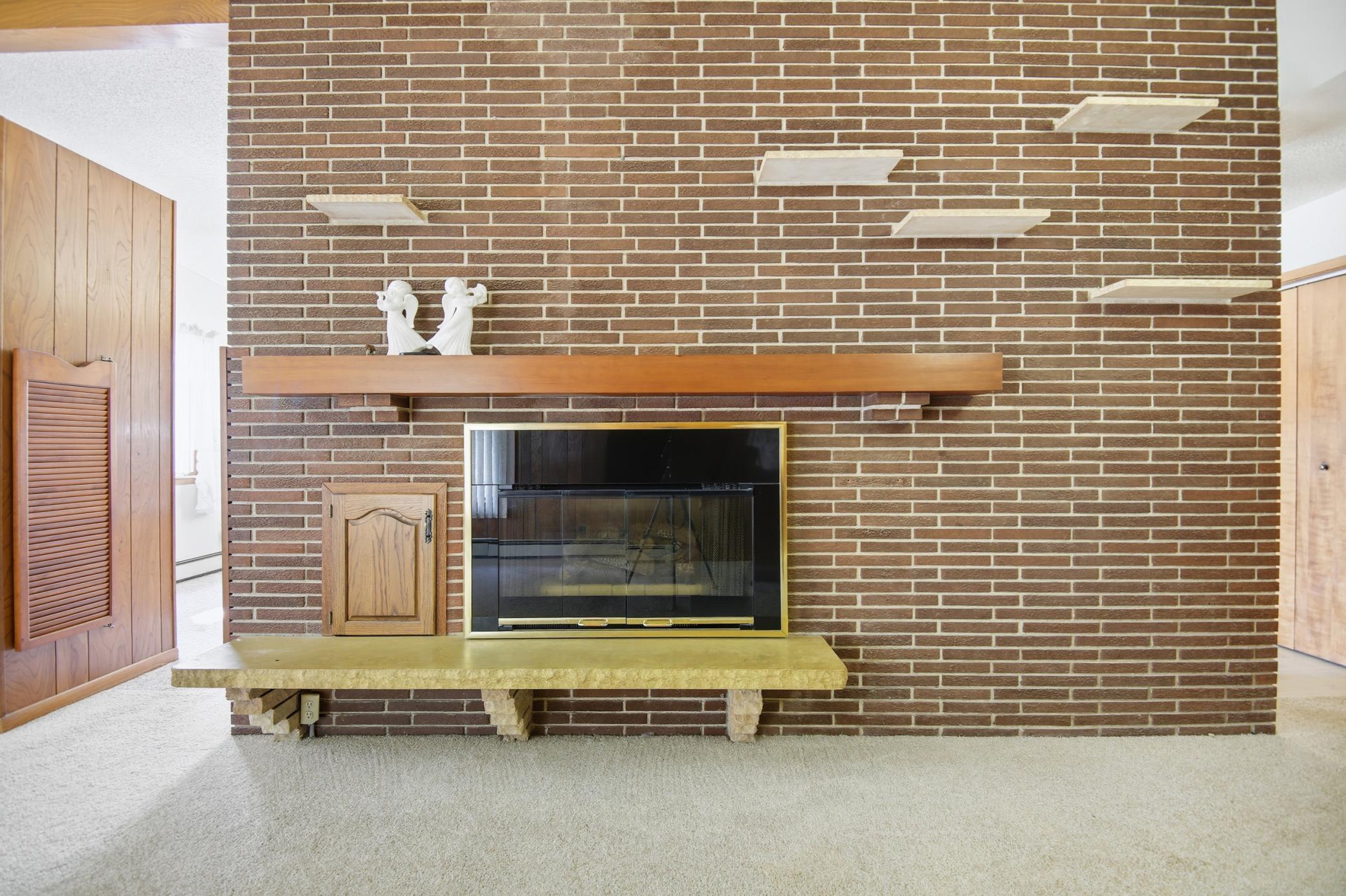 704 21st Avenue NW Austin MN 55912