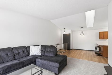 14025 44th Place N Plymouth MN 55446