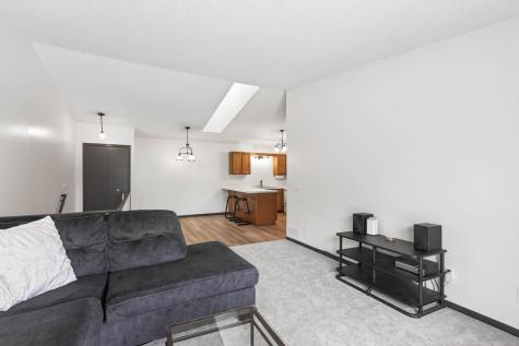 14025 44th Place N Plymouth MN 55446
